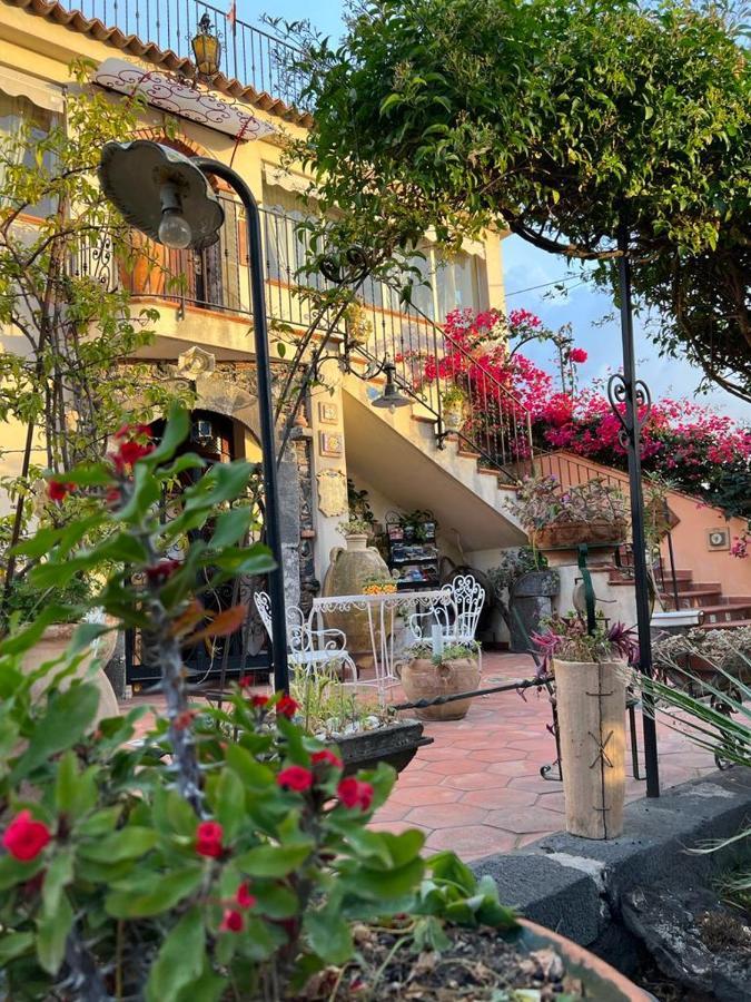 La Capanna Di Giuseppe E Maria Bed & Breakfast Taormina Dış mekan fotoğraf