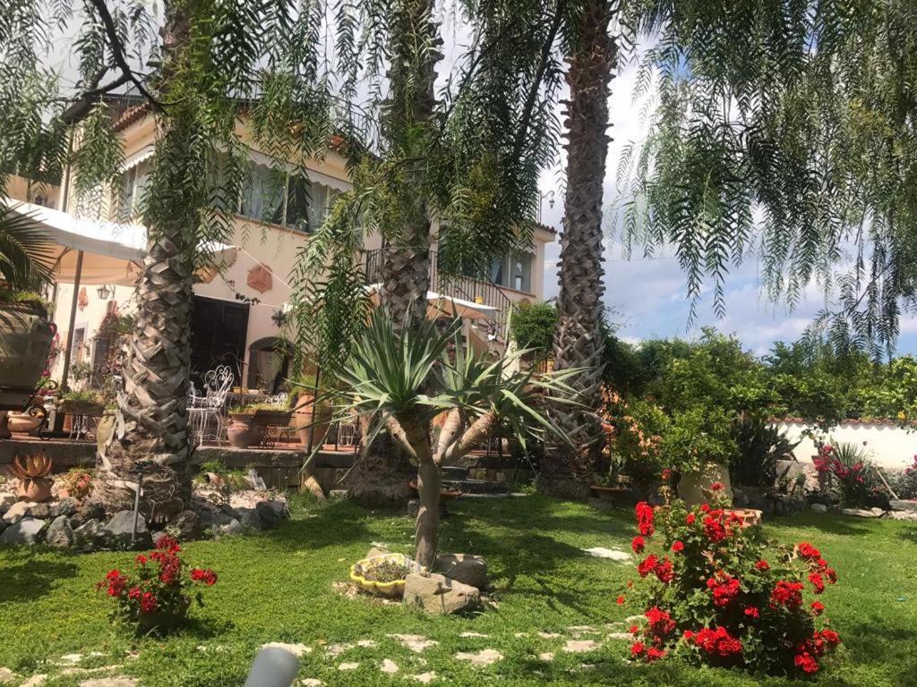 La Capanna Di Giuseppe E Maria Bed & Breakfast Taormina Dış mekan fotoğraf