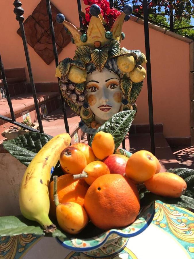 La Capanna Di Giuseppe E Maria Bed & Breakfast Taormina Dış mekan fotoğraf