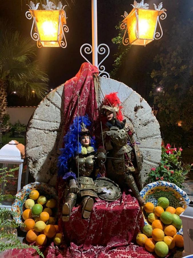La Capanna Di Giuseppe E Maria Bed & Breakfast Taormina Dış mekan fotoğraf