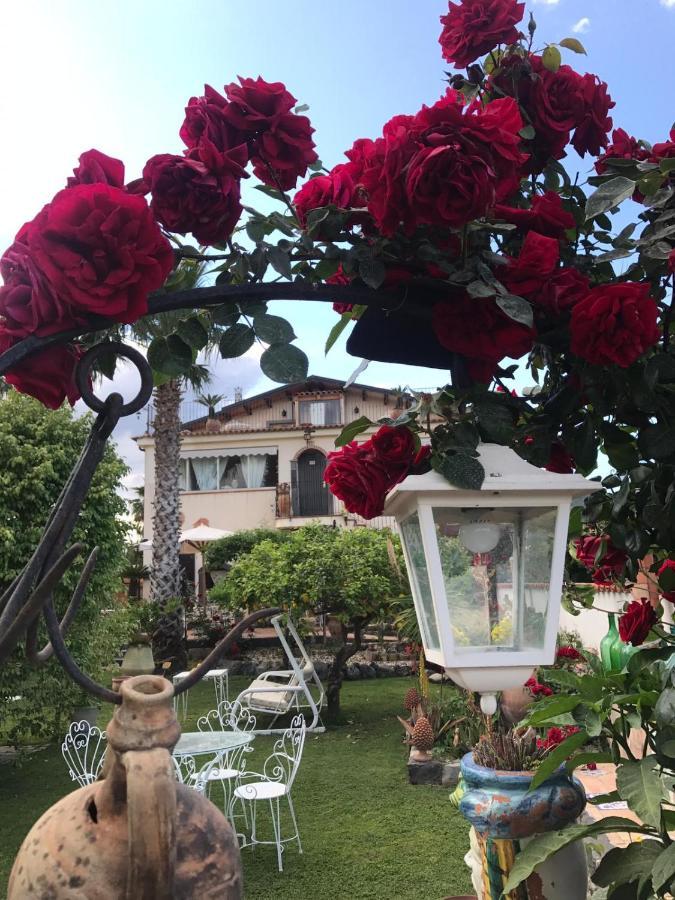 La Capanna Di Giuseppe E Maria Bed & Breakfast Taormina Dış mekan fotoğraf