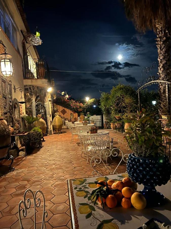 La Capanna Di Giuseppe E Maria Bed & Breakfast Taormina Dış mekan fotoğraf