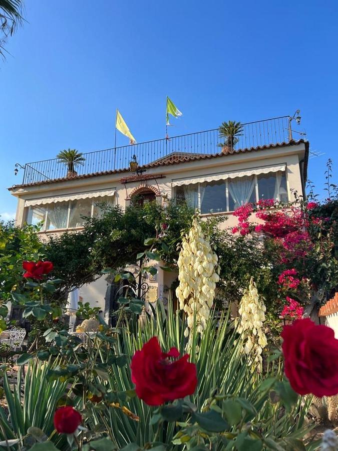 La Capanna Di Giuseppe E Maria Bed & Breakfast Taormina Dış mekan fotoğraf